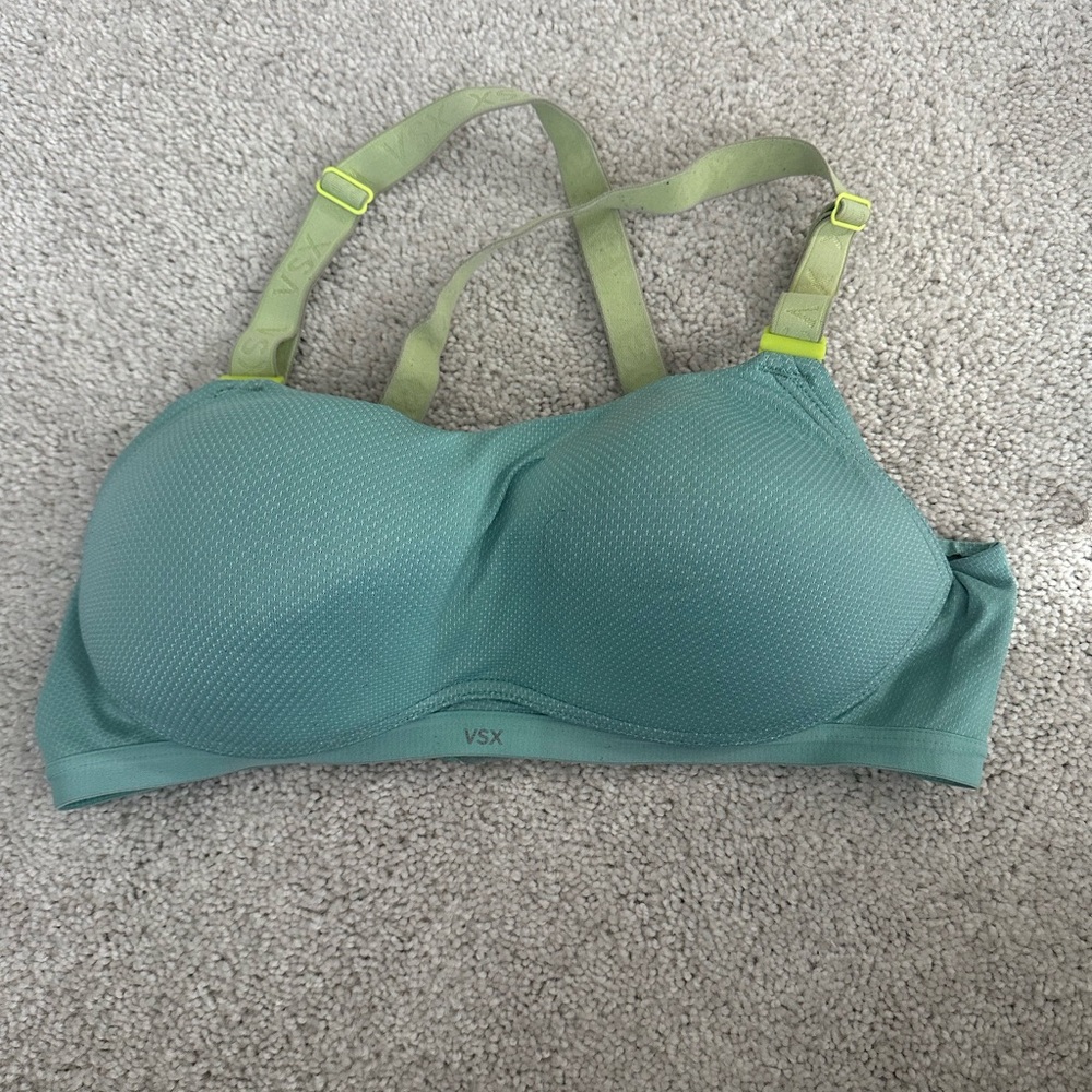 Victoria Secret VSX Sports Bra